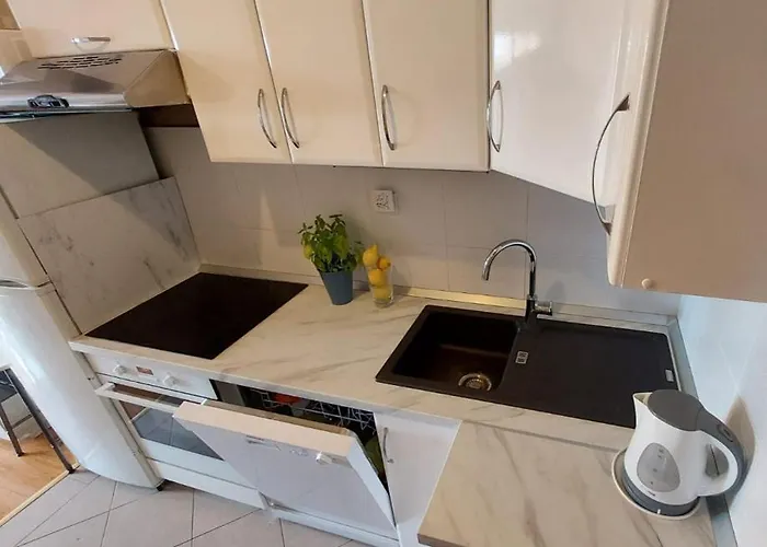 Vira Apartman *