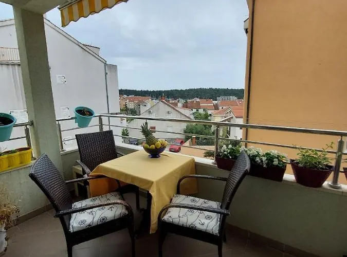 Apartman Vira *